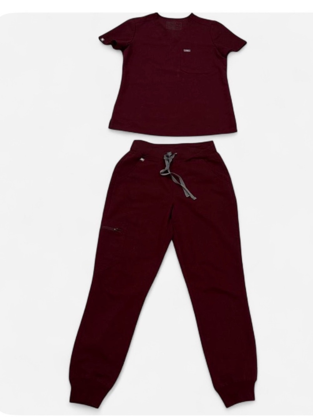 FIGS Women Scrub Set Burgundy ColorSize: top: XS pants: XS/P